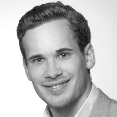 Tobias Lutz Portrait Small
